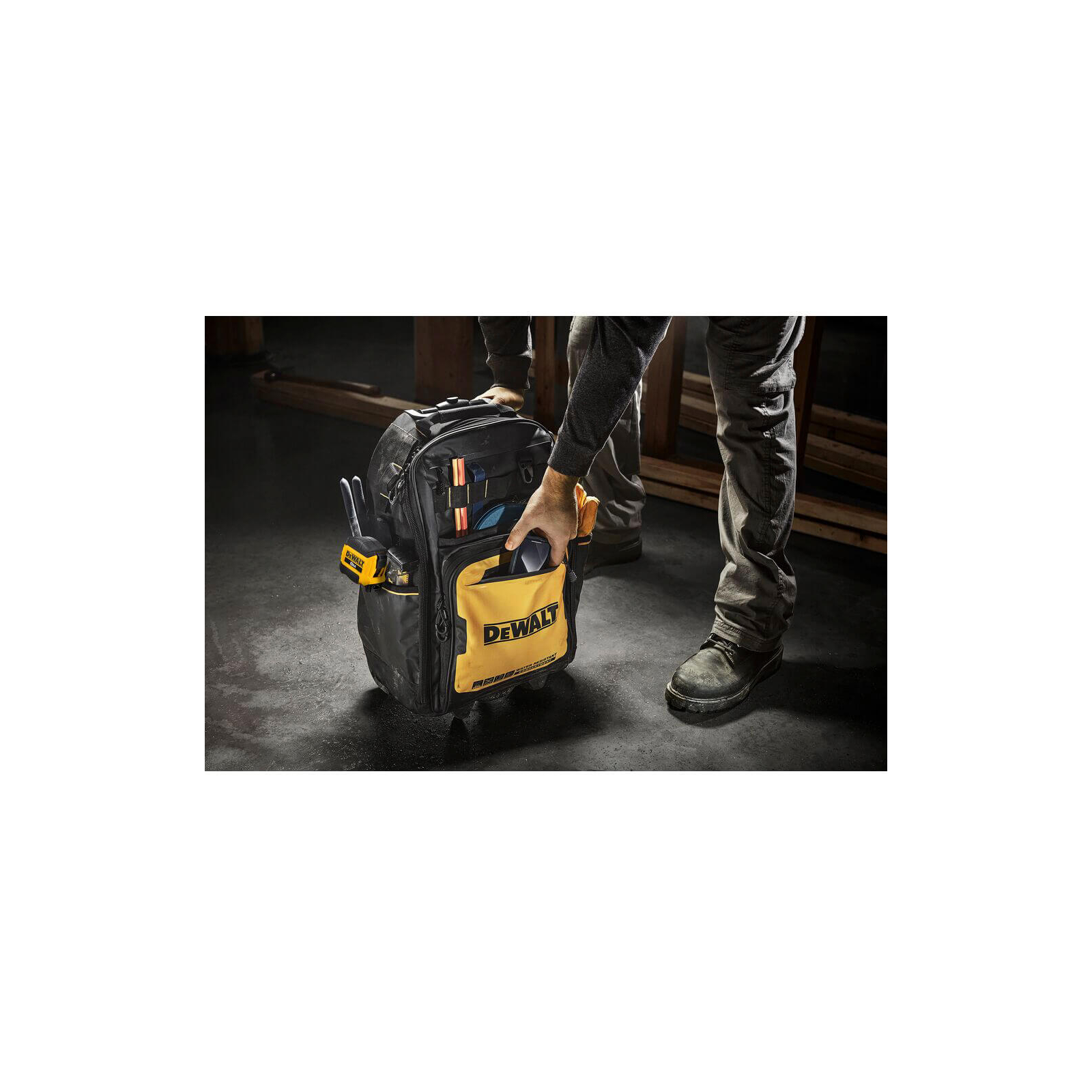 Сумка для инструмента DeWALT PRO рюкзак с колесами (DWST60101-1) изображение 8