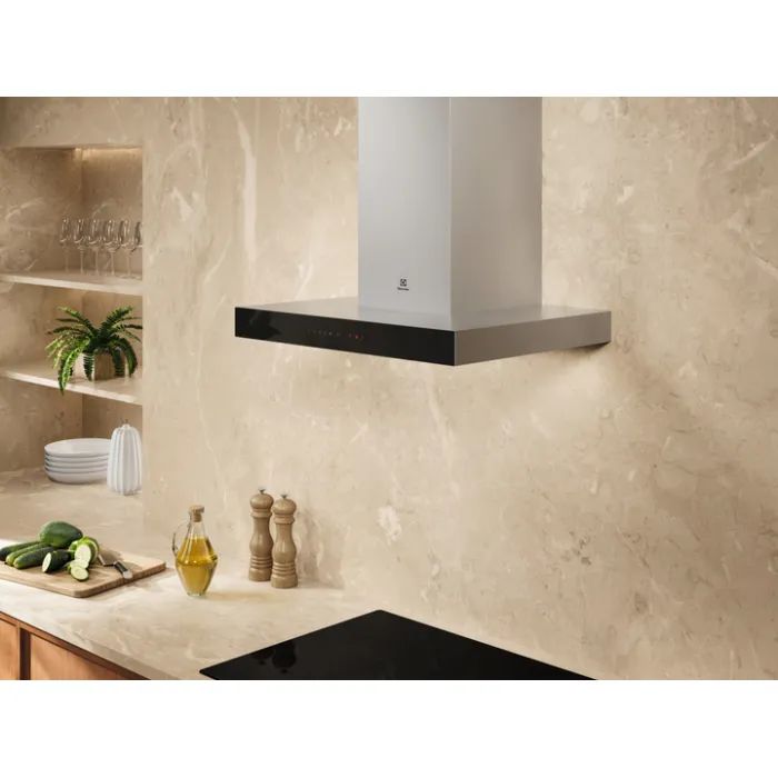 Вытяжка кухонная Electrolux LFT826X изображение 2