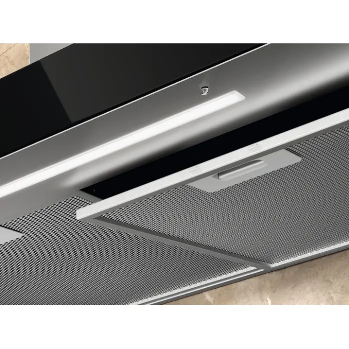 Вытяжка кухонная Electrolux LFT826X изображение 6