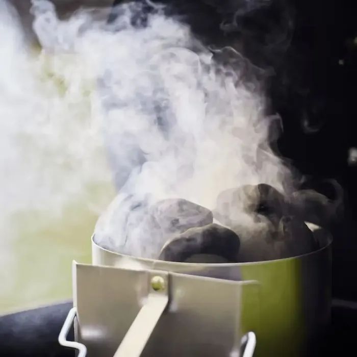 Брикети Weber з кокосової стружки 4 кг (18401) зображення 6