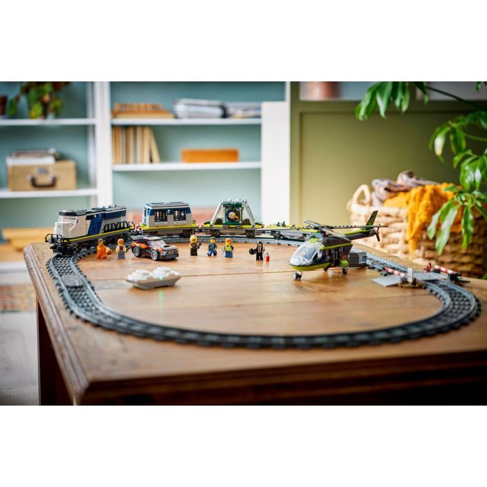 Конструктор LEGO City Ограбление полицейского поезда (60508) изображение 12