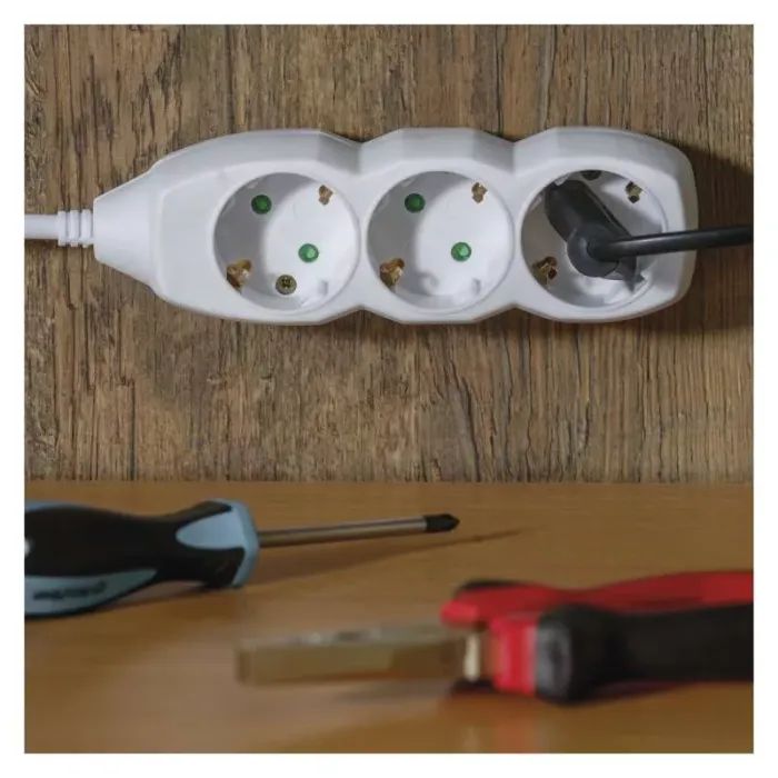 Сетевой удлинитель EMOS P0423R изображение 3