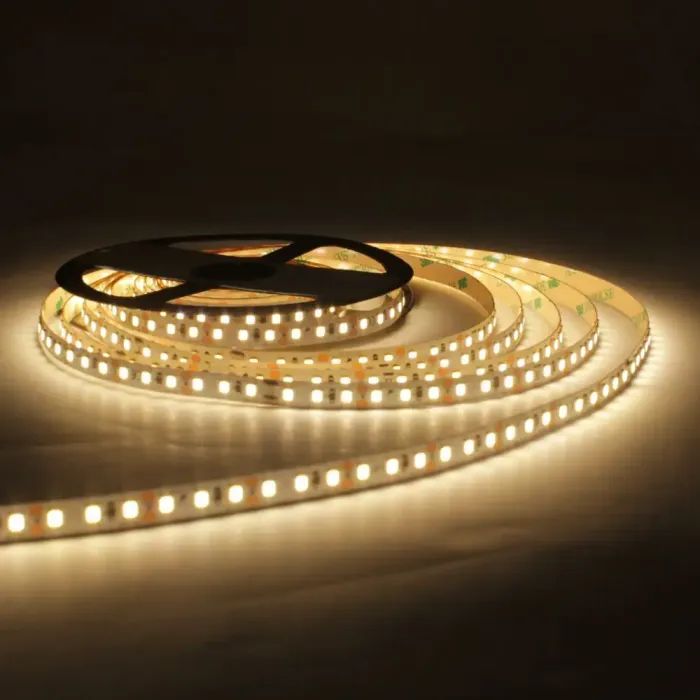 Світлодіодна стрічка LED-STIL 3000K 9,6 Вт/м 2835 120 діодів IP33 12 Вольт 900 lm (DFN2835-120A3-IP33) зображення 3