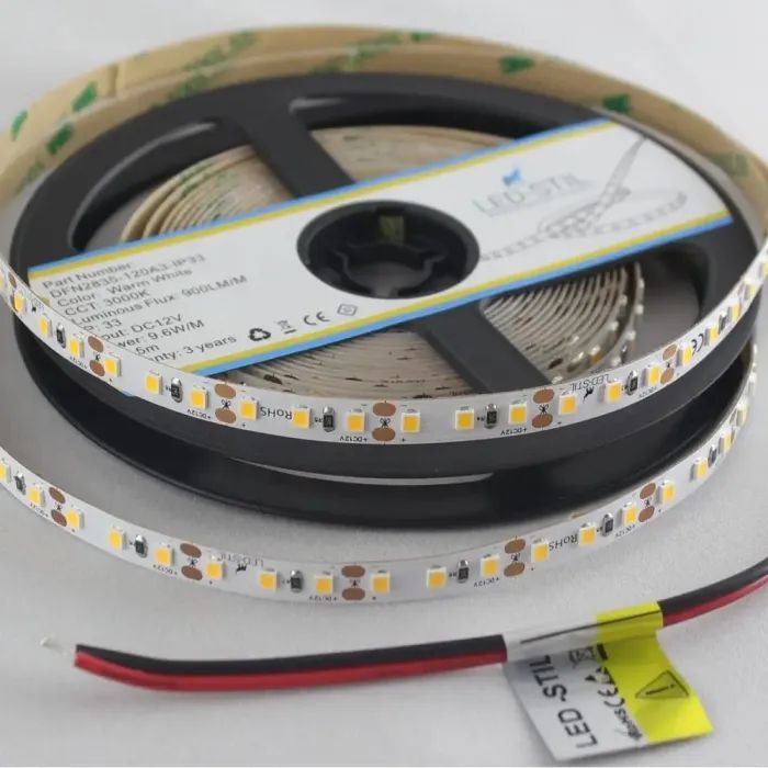 Світлодіодна стрічка LED-STIL 3000K 9,6 Вт/м 2835 120 діодів IP33 12 Вольт 900 lm (DFN2835-120A3-IP33) зображення 4