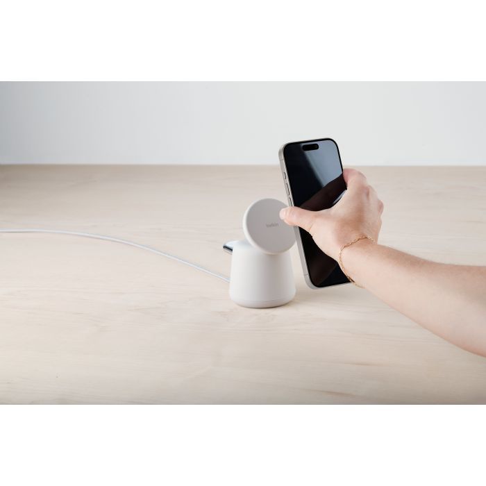 Зарядное устройство Belkin 2in1 MagSafe iPhone/Watch/AirPods Sand Mass (WIZ020VFH37) изображение 2