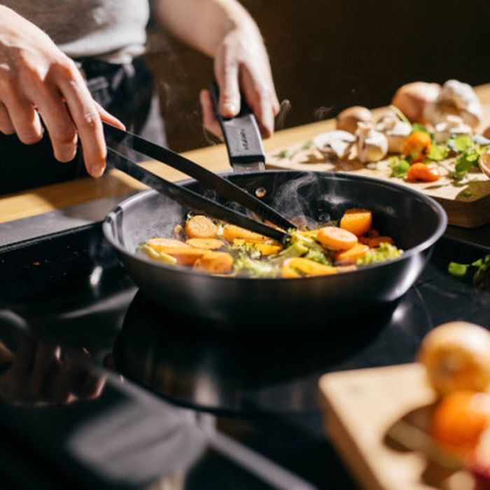 Щипцы кухонные Fiskars Essential 37,5 см (1079062) изображение 4