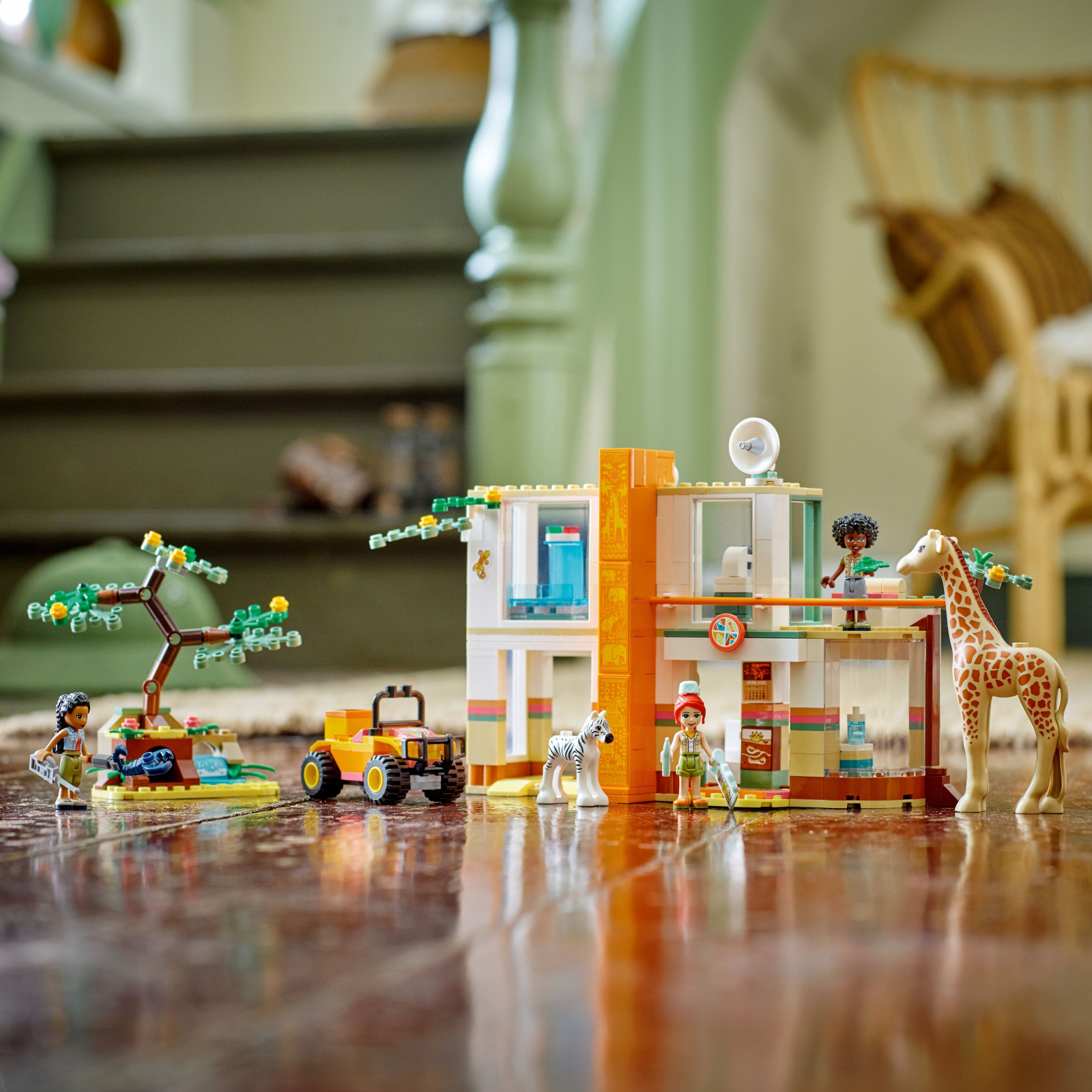 Конструктор LEGO Friends Спасение диких животных Мии 430 деталей (41717) изображение 3