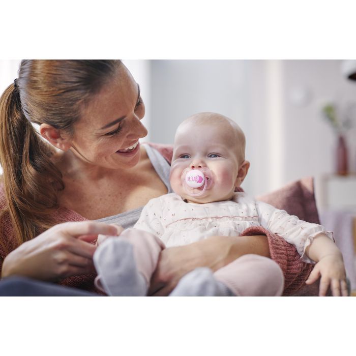 Пустышка Philips AVENT Ultra Soft для девочек 0-6 мес. 2 шт. (SCF222/02) изображение 6