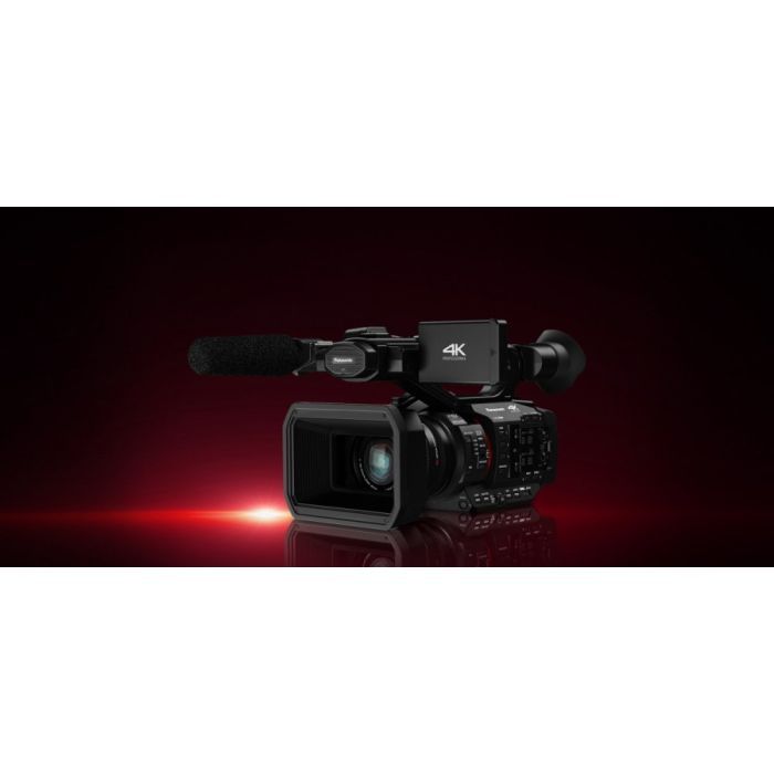 Цифровая видеокамера Panasonic HC-X2 (HC-X2EE) изображение 2