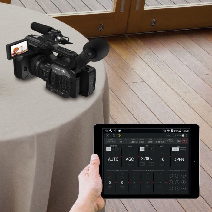 Цифровая видеокамера Panasonic HC-X2 (HC-X2EE) изображение 4