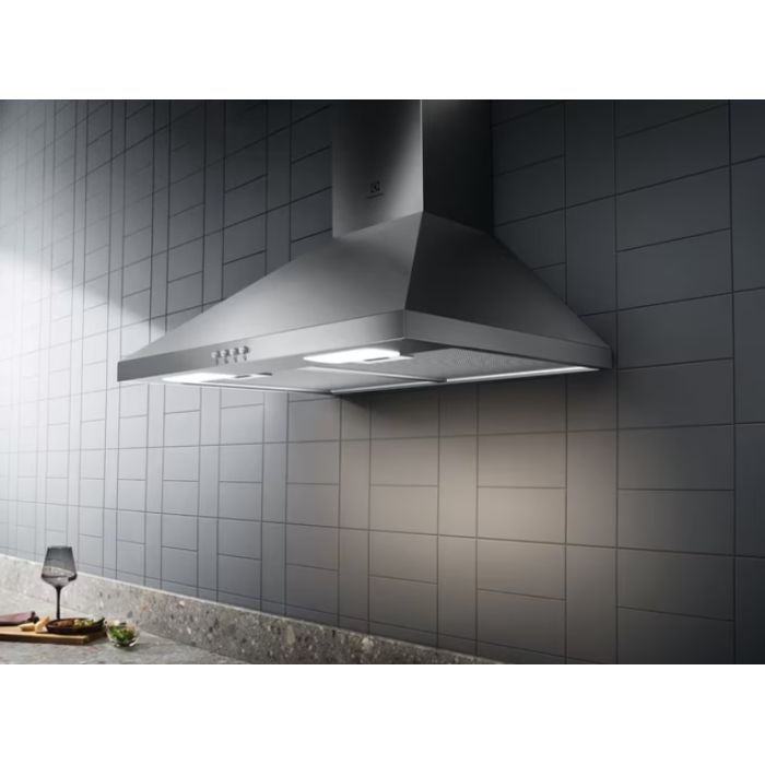 Вытяжка кухонная Electrolux LFC316X изображение 2