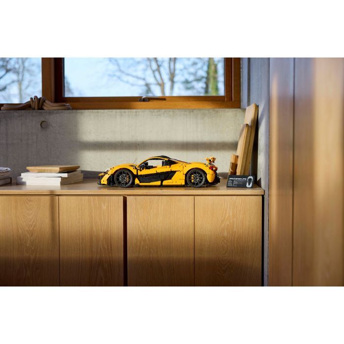 Конструктор LEGO Technic McLaren P1 3893 деталі (42172) зображення 11