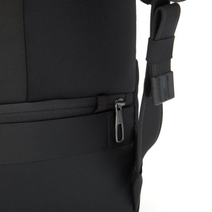 Рюкзак туристический Pacsafe Metrosafe X 20L чорний (30640100) изображение 7