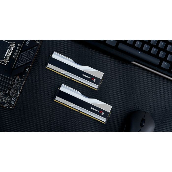Модуль пам'яті для комп'ютера DDR5 32GB (2x16GB) 6000 MHz Trident Z5 RGB Silver G.Skill (F5-6000J3636F16GX2-TZ5RS) зображення 7
