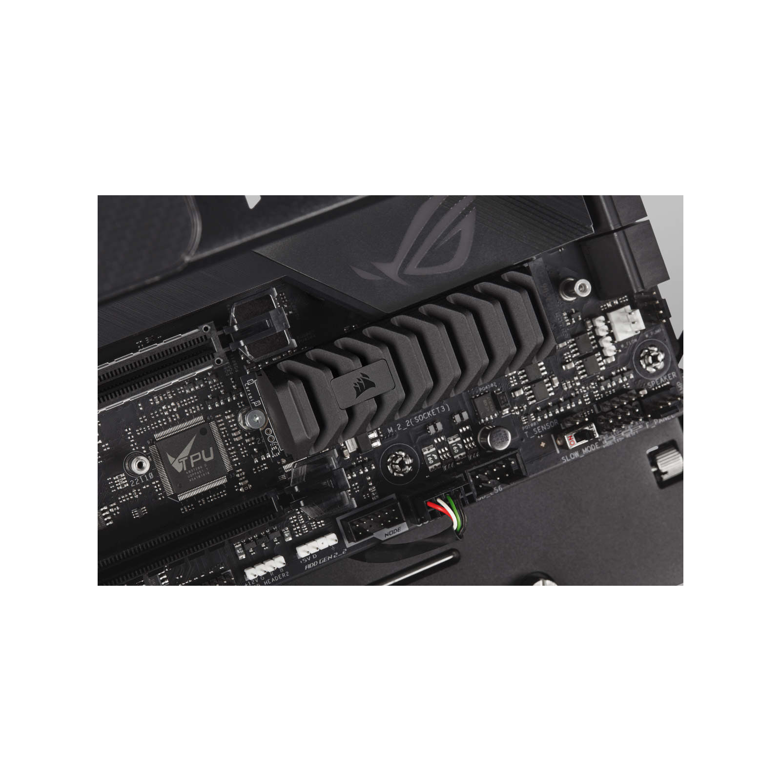 Накопитель SSD M.2 2280 2TB MP600 PRO XT Corsair (CSSD-F2000GBMP600PXT) изображение 4