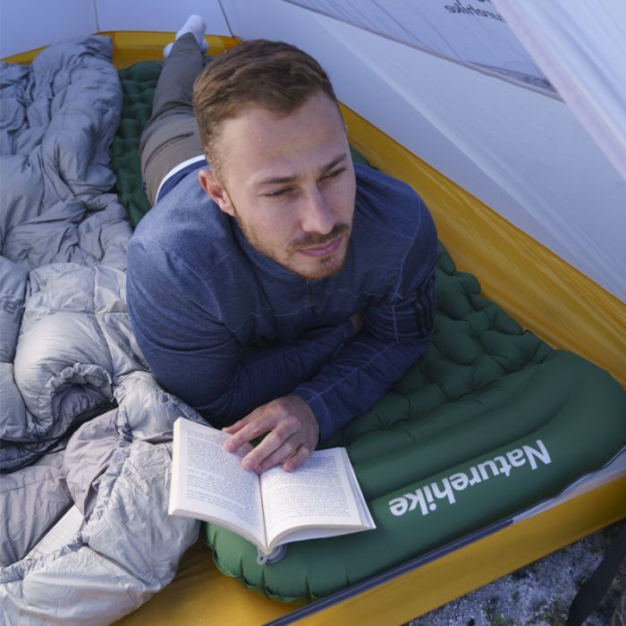 Туристический коврик Naturehike із підголовником CNK2300DZ0001 198 х 59 см темно-зелений (6976023929540) изображение 2