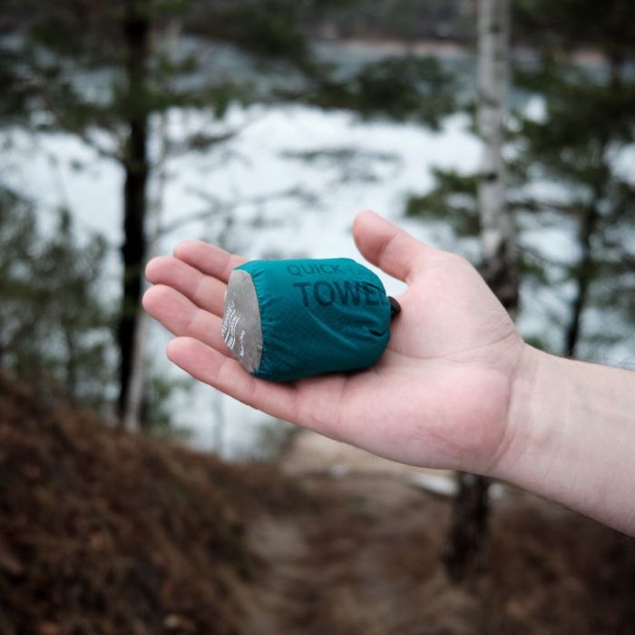Туристическое полотенце Naturehike MJ01 Ultralight NH19Y001-J 80 см х 40 см смарагдовий (6927595735824) изображение 9