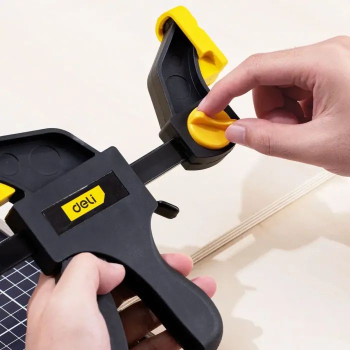 Струбцина Deli швидкозатискна 25 см (EDL110124) зображення 7