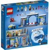 Конструктор LEGO City Преследование на полицейском участке 172 деталей (60370) изображение 9