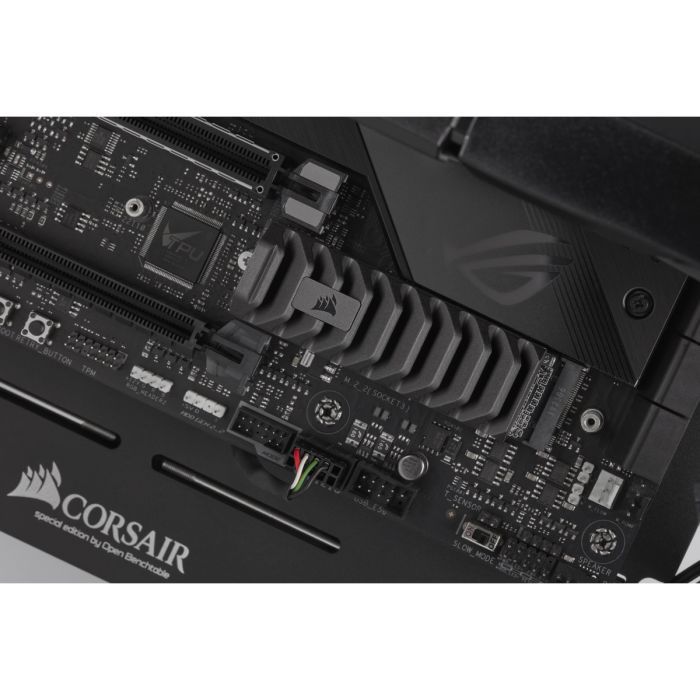Накопитель SSD M.2 2280 8TB MP600 PRO XT Corsair (CSSD-F8000GBMP600PXT) изображение 2