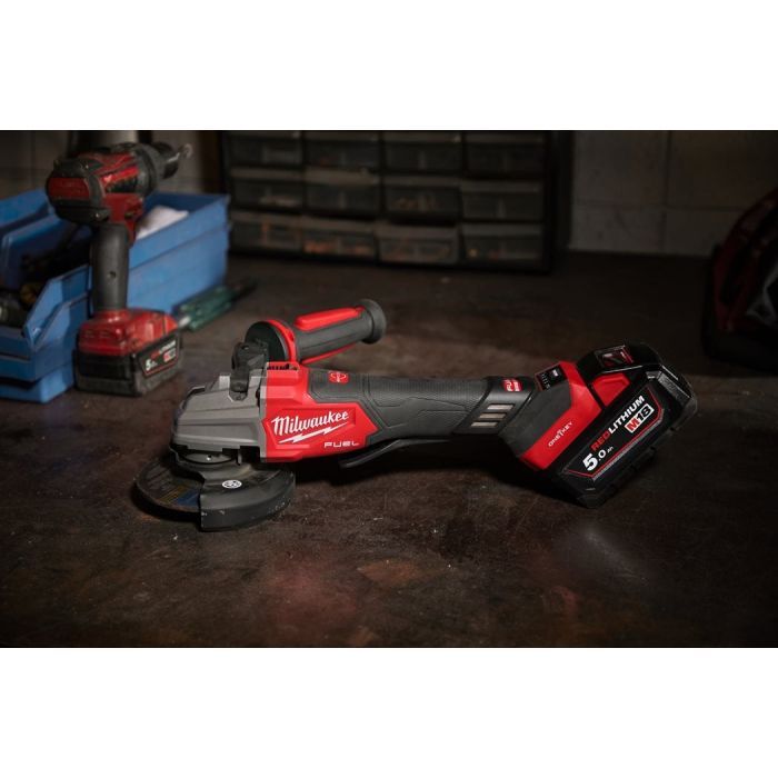 Шлифовальная машина Milwaukee M18 FSAGSVO125X-0X, 125 мм, HD кейс (без АКБ и ЗУ) (4933493552) изображение 8