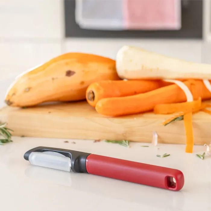 Овочечистка KitchenAid Classic вертикальна 20 см червоний (KHA112OHEREG) зображення 7