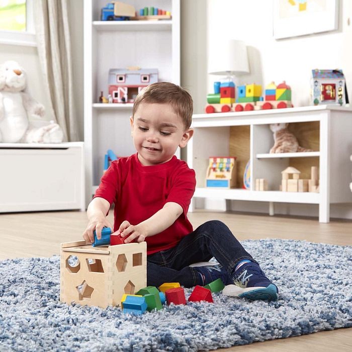 Розвиваюча іграшка Melissa&Doug Сортировочный куб (MD575) зображення 5