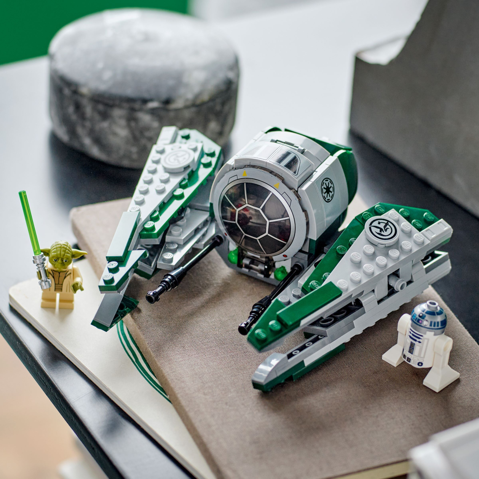 Конструктор LEGO Star Wars Джедайський винищувач Йоди 253 деталі (75360) зображення 10