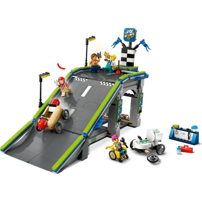 Конструктор LEGO City Жодних обмежень: Автодром для гоночних автомобілів (60460) зображення 3