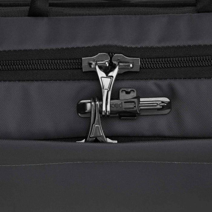 Рюкзак туристический Pacsafe Metrosafe X Anti-Theft 16" commuter чорний (30635100) изображение 7