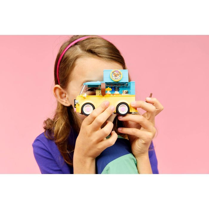 Конструктор LEGO Friends Фургон с аксессуарами для питомцев (42678) изображение 11