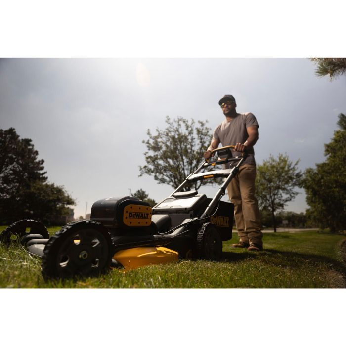 Газонокосарка DeWALT 18 В, 53 см, 2x8Ah.28 кг (DCMWP134W2) зображення 12