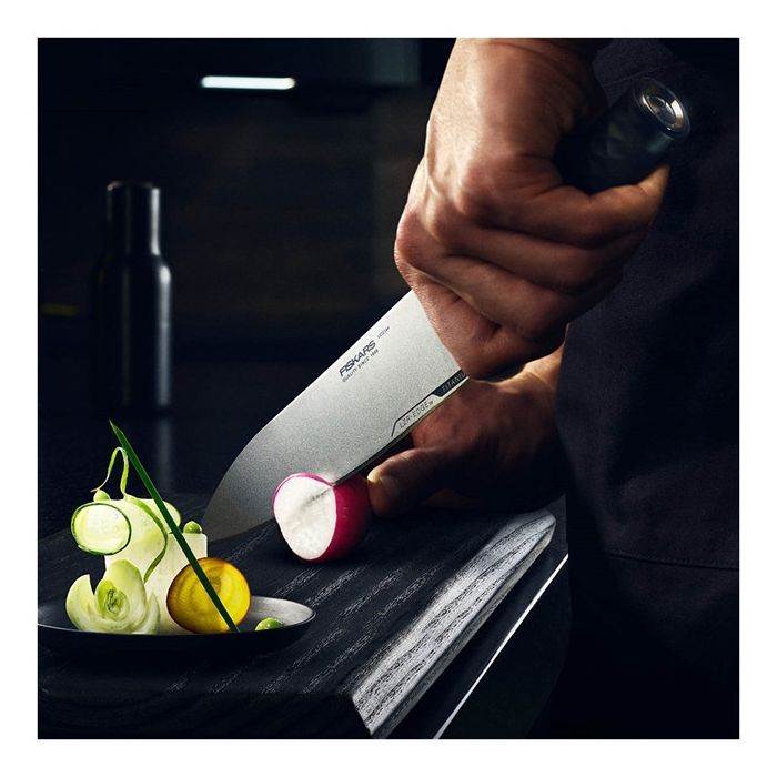 Кухонный нож Fiskars Taiten шеф великий 20 см (1066830) изображение 8