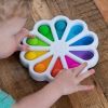 Развивающая игрушка Fat Brain Toys тактильная Цветные лепестки dimpl digits (F275EN) изображение 7