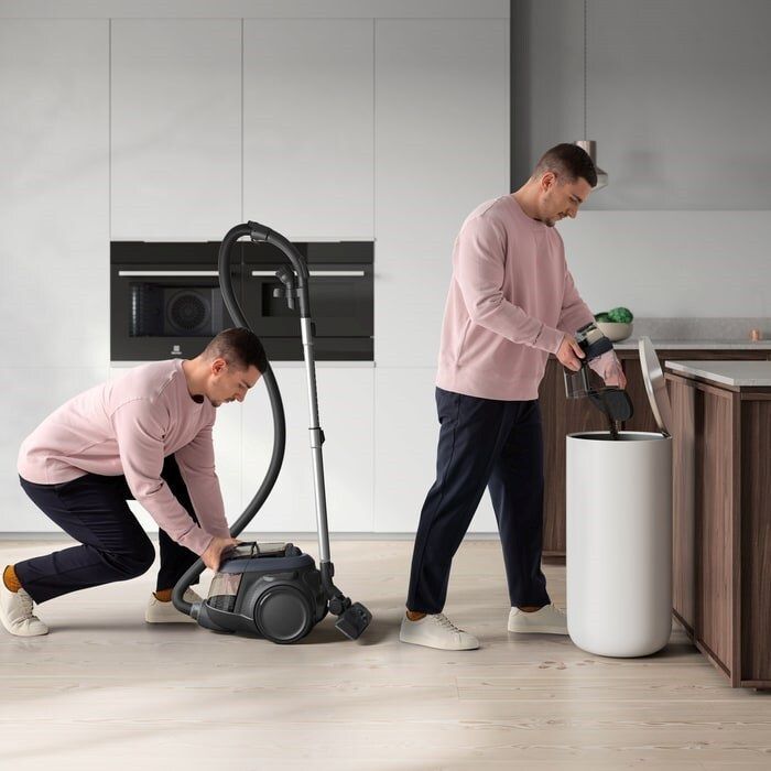 Пылесос Electrolux EL61C3DB изображение 6