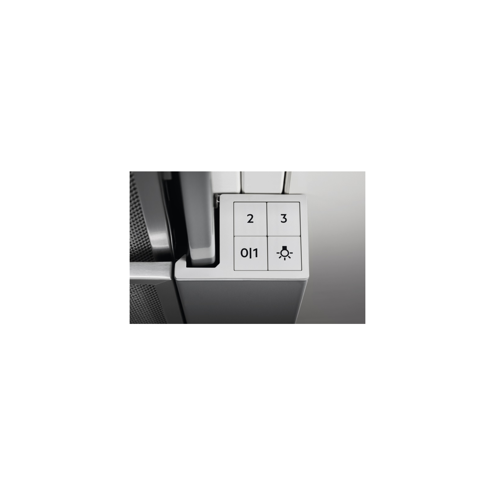 Вытяжка кухонная Electrolux LFP326S изображение 2