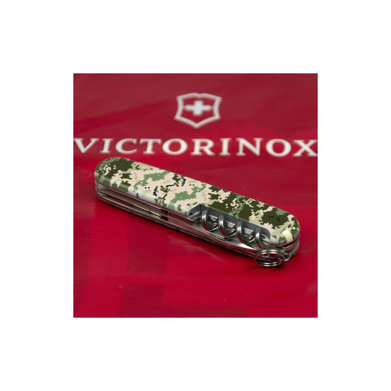 Нож Victorinox Spartan Army 91 мм Піксель + Лого (1.3603.3_W3941p) изображение 4