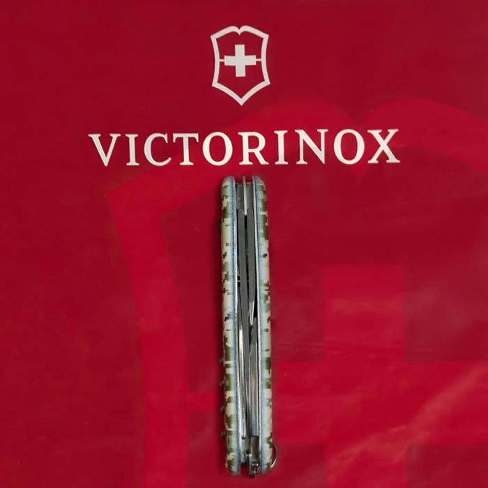 Нож Victorinox Spartan Army 91 мм Піксель + Лого (1.3603.3_W3941p) изображение 8