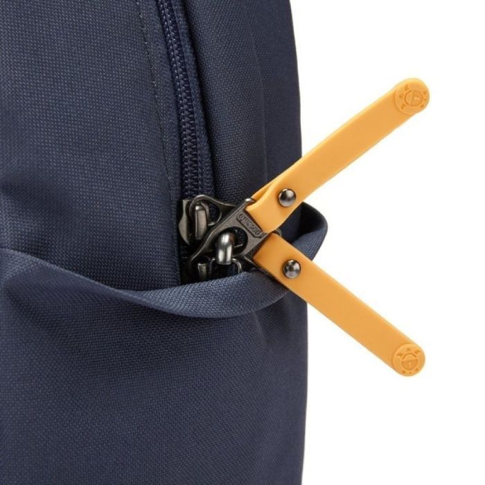Рюкзак туристический Pacsafe Go 15L рожевий (35110340) изображение 6
