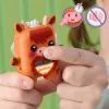 Интерактивная игрушка Nanomals S1 – Шотландская коровка (G2213) изображение 4
