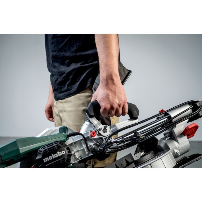 Торцовочная пила Metabo KGS 216M с протяжкой 1200Вт, 215мм (613216000) изображение 9