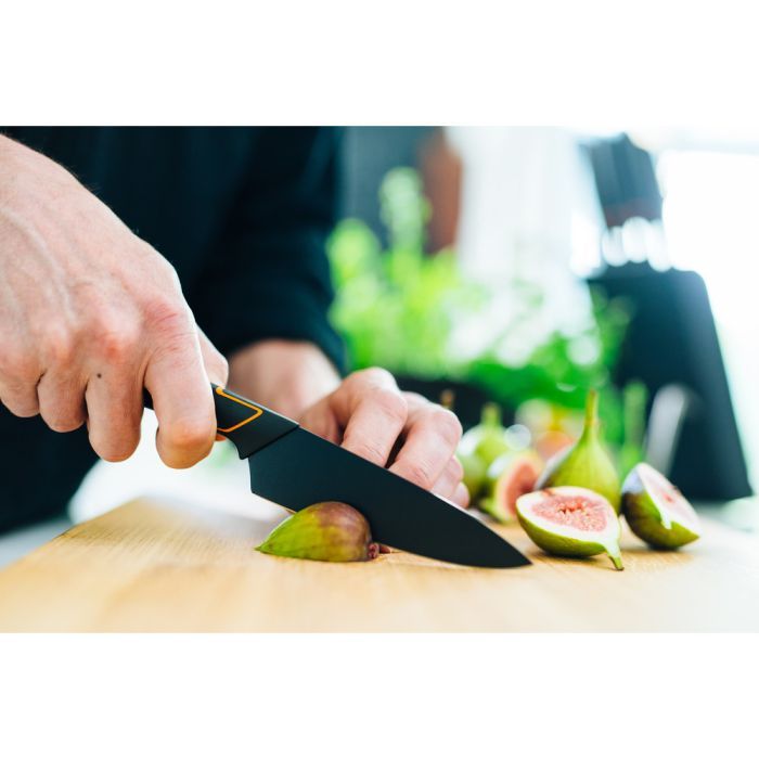 Кухонный нож Fiskars Edge для овочів 8 см (1003091) изображение 4