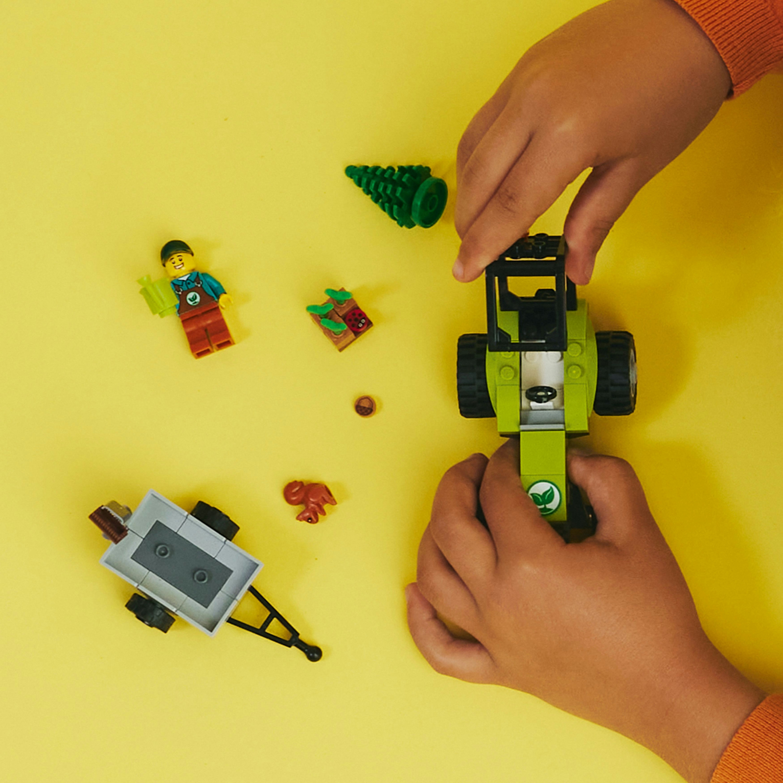 Конструктор LEGO City Трактор в парке 86 деталей (60390-) изображение 4