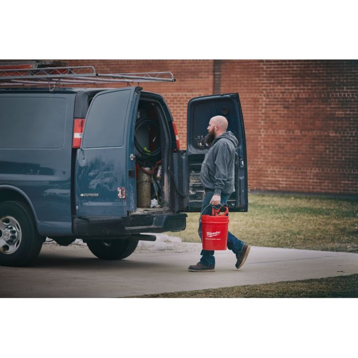 Прочисна машина Milwaukee M12 BDC8-202C, 2x2Ah, 8м (4933451633) зображення 4