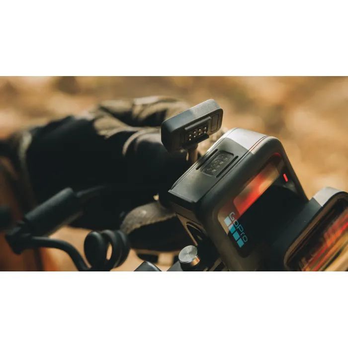 Аксессуар к экшн-камерам GoPro Magnetic Door and Power Cable Kit (ADCON-001) изображение 3