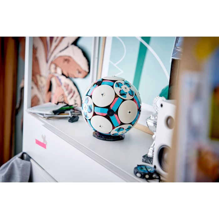 Конструктор LEGO Editions Football Футбольный мяч (43019) изображение 10