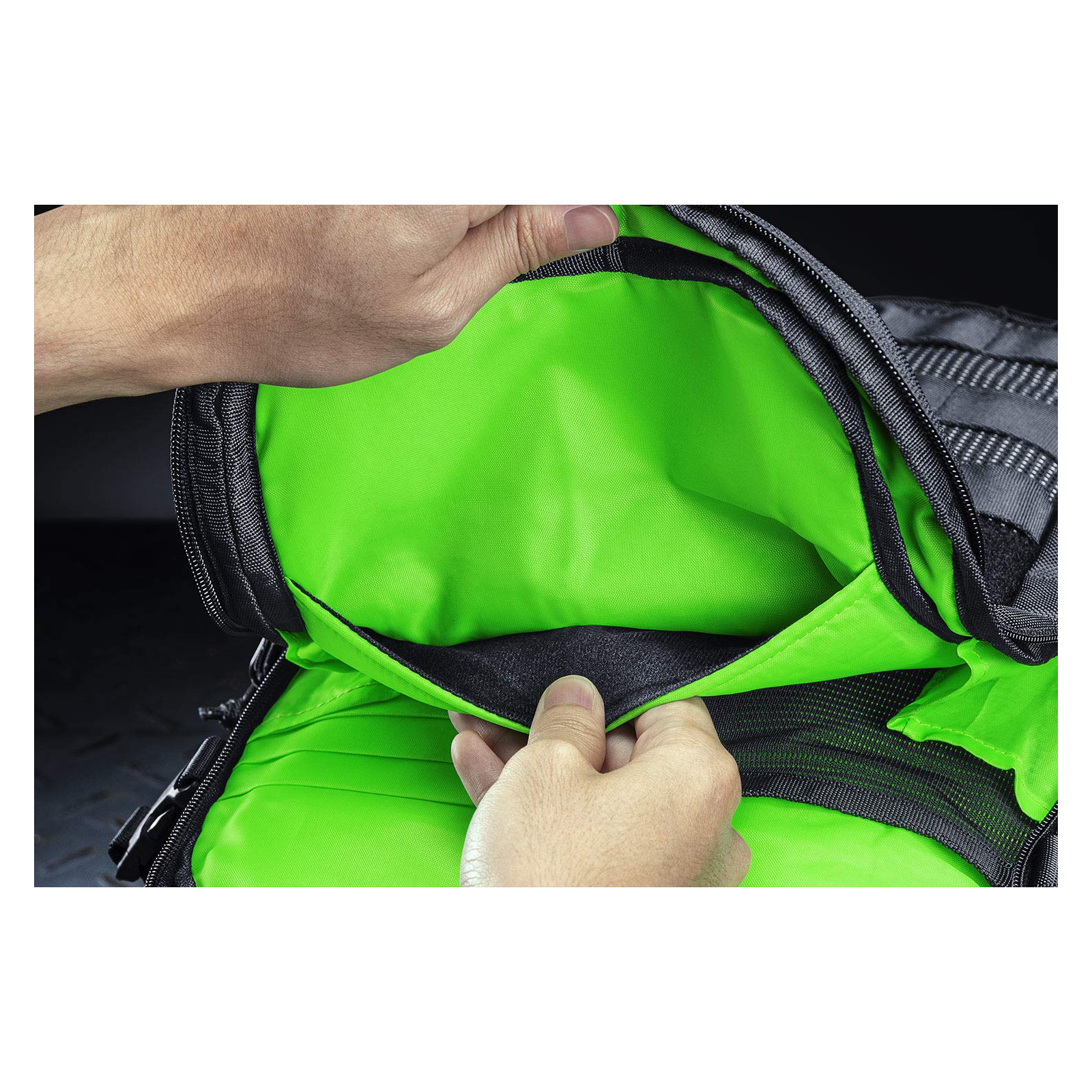 Рюкзак для ноутбука Razer 15.6" Tactical Backpack V2 (RC81-02900101-0500) изображение 5