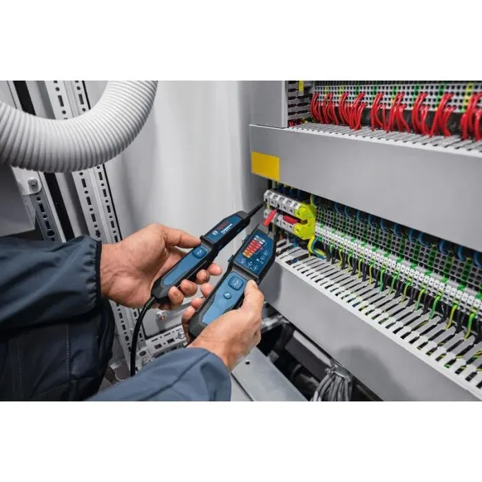 Тестер автомобильный Bosch Professional, GVT 1000-15, 0-1000V, 2xAA 1.5V (0.601.077.800) изображение 3