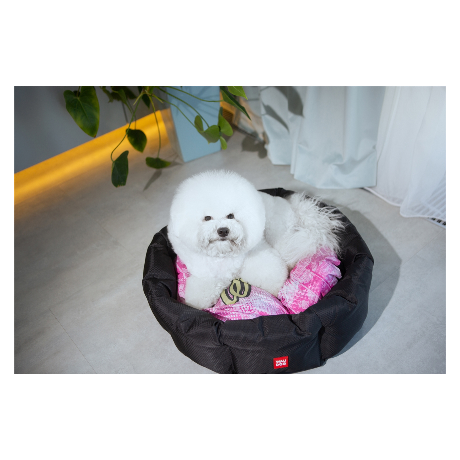 Лежак для животных Collar Waudog Relax "Чудо-женщина" со сменной подушкой S 45х34х17 см (224-2007) изображение 5