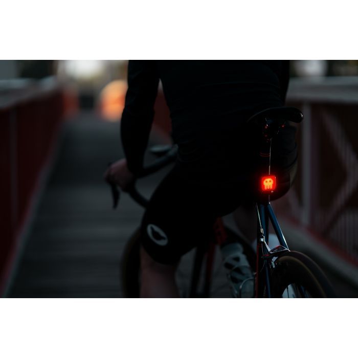 Передня велофара Knog Blinder Grid Front 200 Lumens (12283) зображення 10